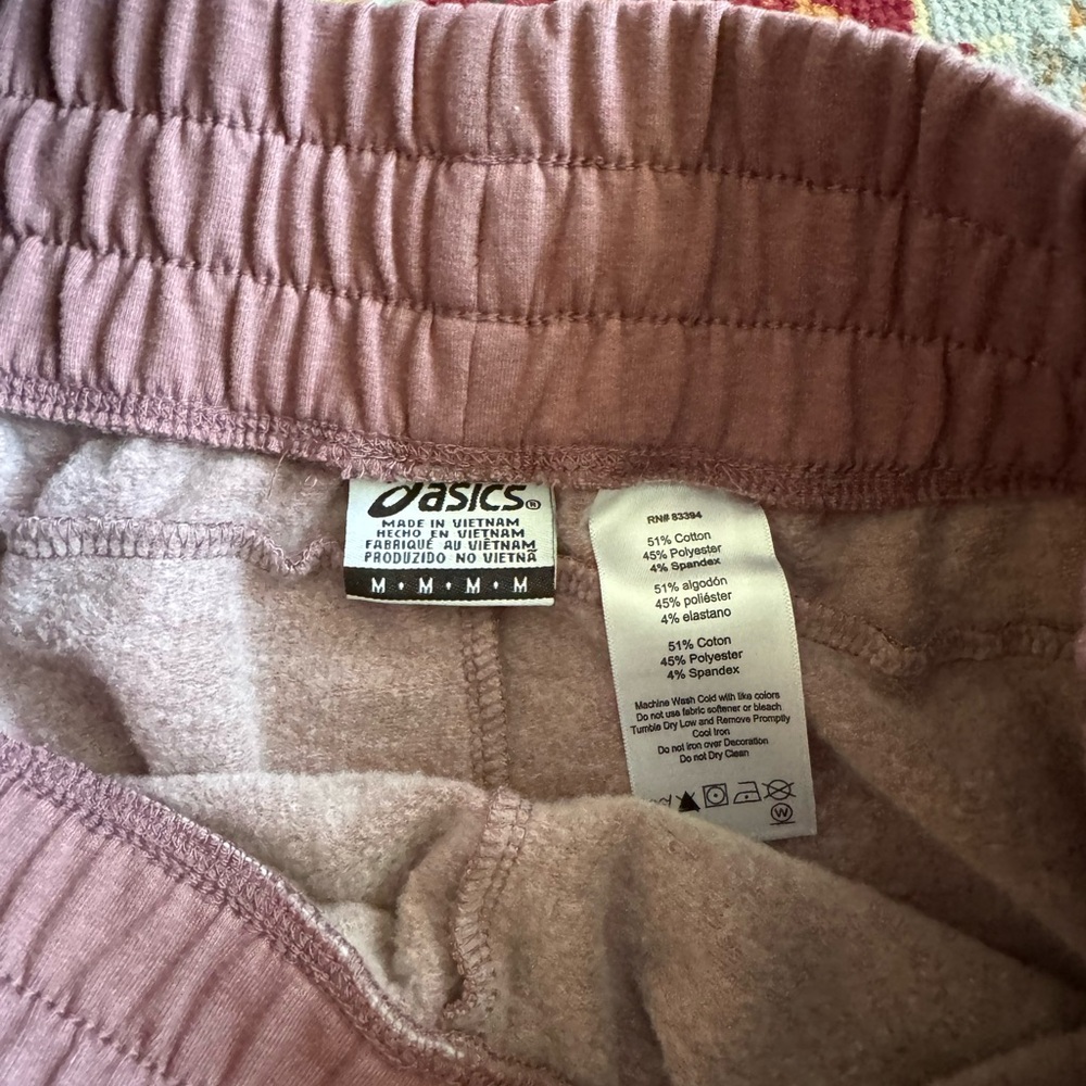 Asics Women's Hoodie and Shorts Set - Picture 3 of 8